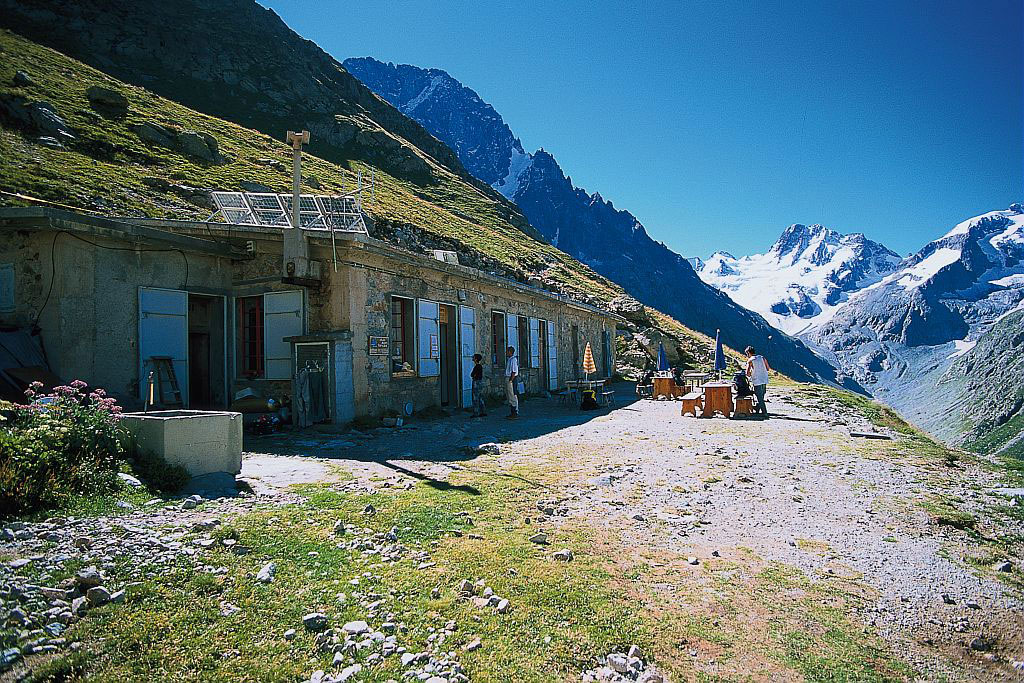 Le refuge Temple Ã‰crins est fermÃ© pour travaux | Parc
