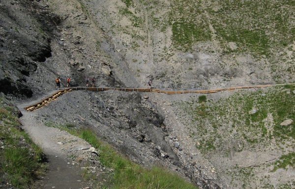 photo Thierry Maillet - Parc national des Ecrins 2009-07-malafosse-mur-bois