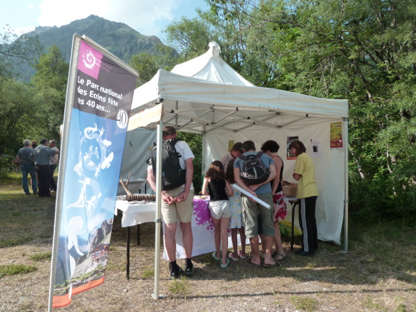 2013-07-fete-snam-stand2