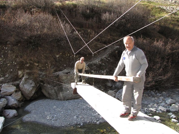 2009-10-passerelle-01