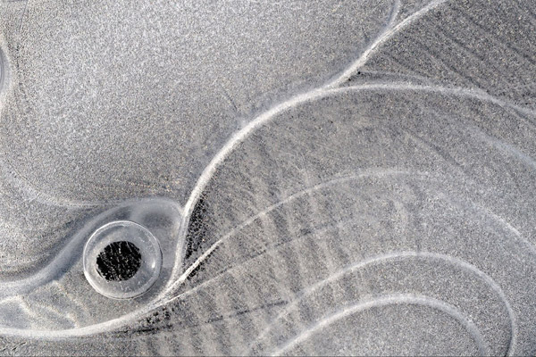 2010-12-oeil-glace