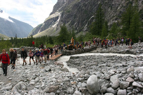 2011-08-crue-torrent-file-randonneurs
