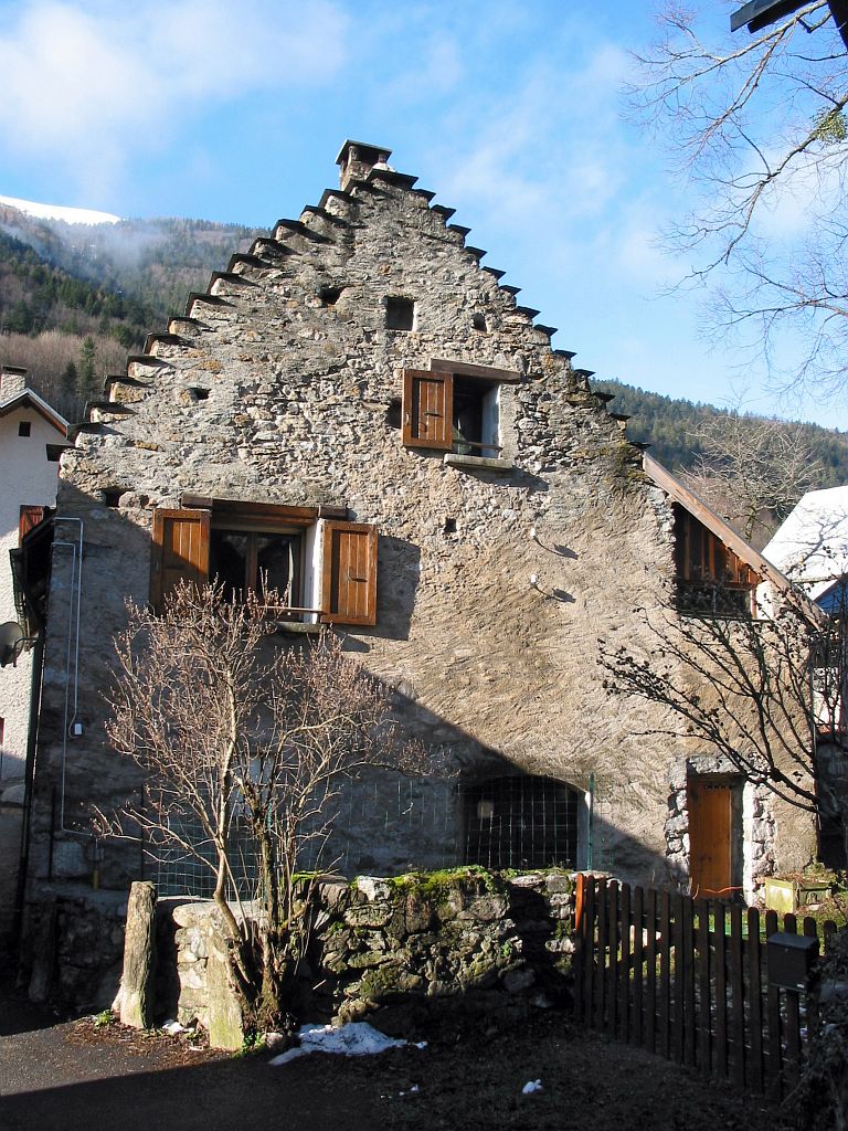 Façade de maison du Villard-d'Entraigues © Jean-Pierre Nicollet - Parc national des Ecrins Façade de maison du Villard-d'Entraigues © Jean-Pierre Nicollet - Parc national des Ecrins