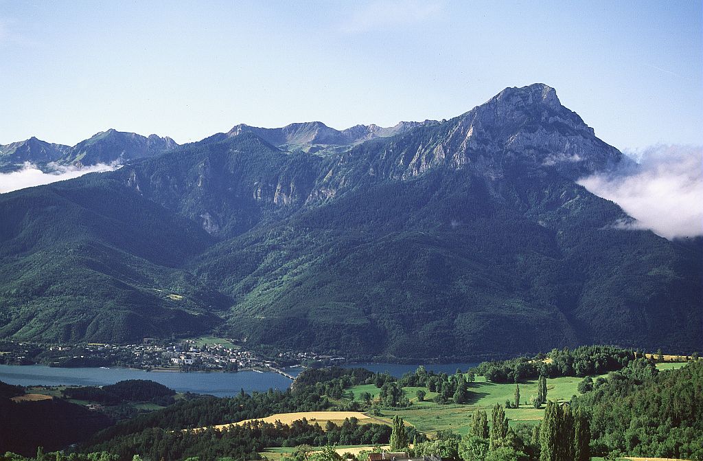 Forêt du Morgon - Savines-le-Lac ©]Mireille Coulon - Parc national des Ecrins
