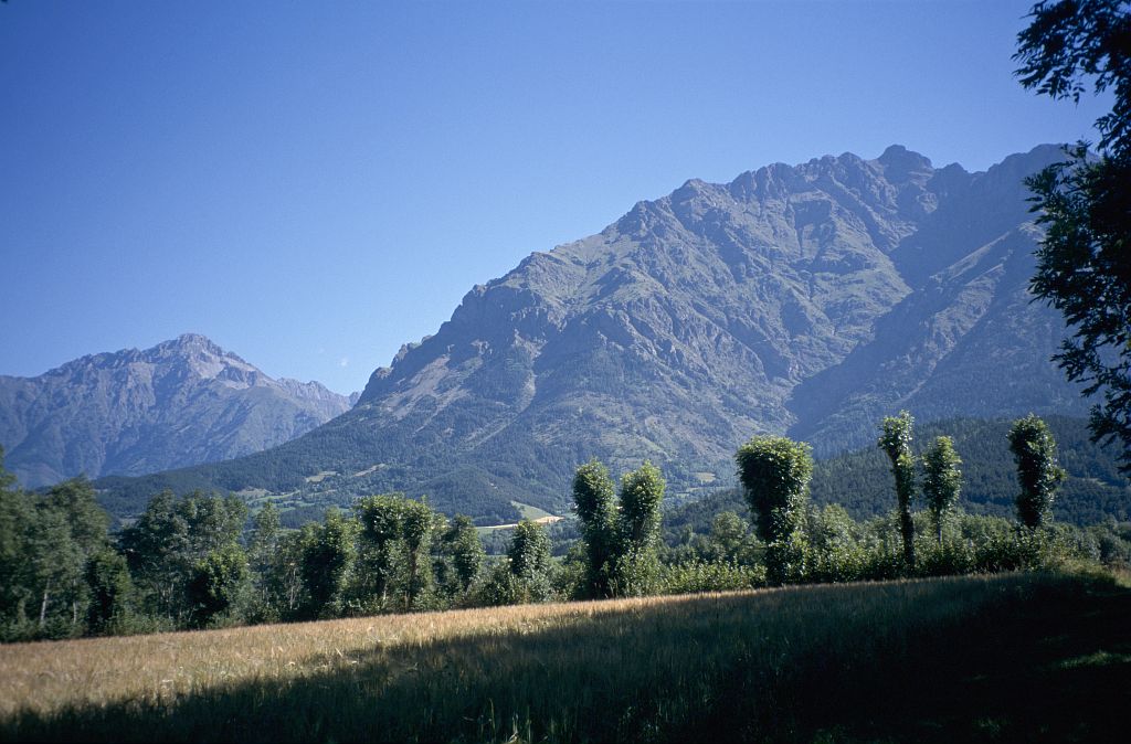 Saint-Eusèbe ©Richard Bonet - Parc national des Ecrins Saint-Eusèbe ©Richard Bonet - Parc national des Ecrins