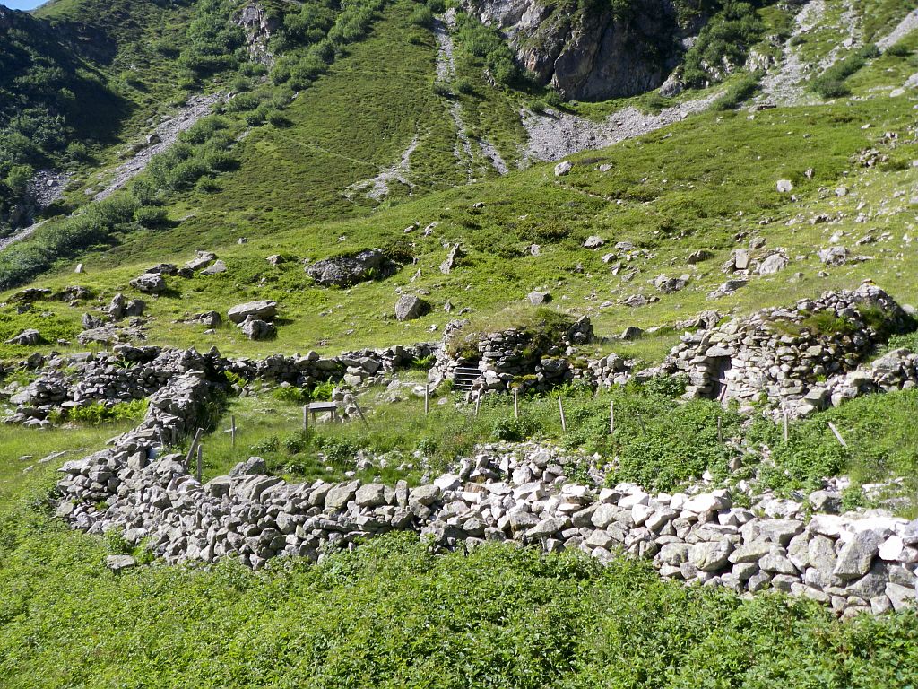 Les six cabanes ©Richard Bonet - Parc national des Ecrins Les six cabanes ©Richard Bonet - Parc national des Ecrins