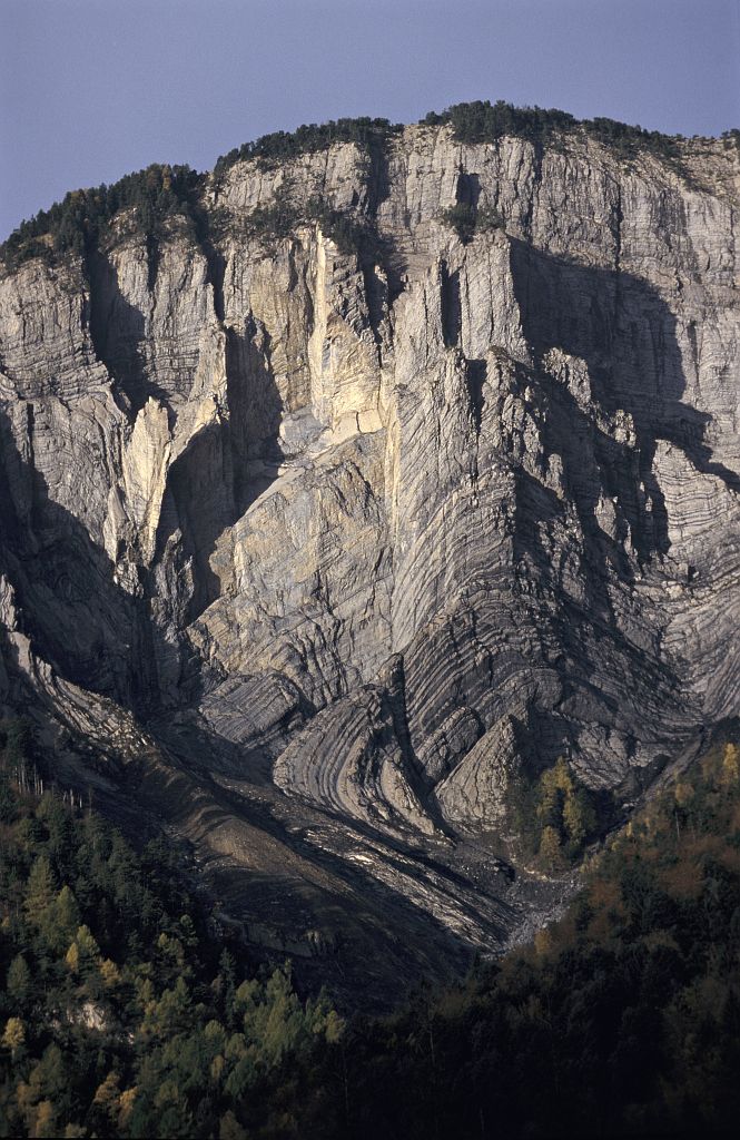 Falaise de Prégentil ©Cyril Coursier - Parc national des Ecrins