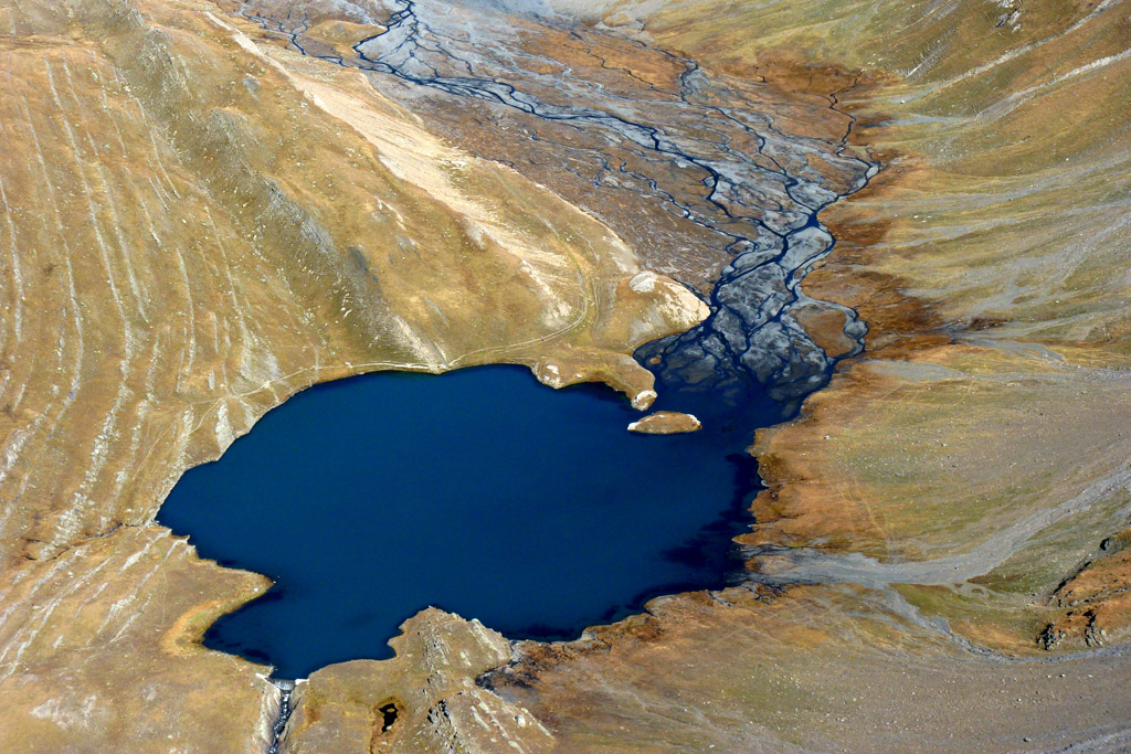 Les tresses du torrent de Maurian rejoignent le lac du Goléon © PNE / Hélène Quellier