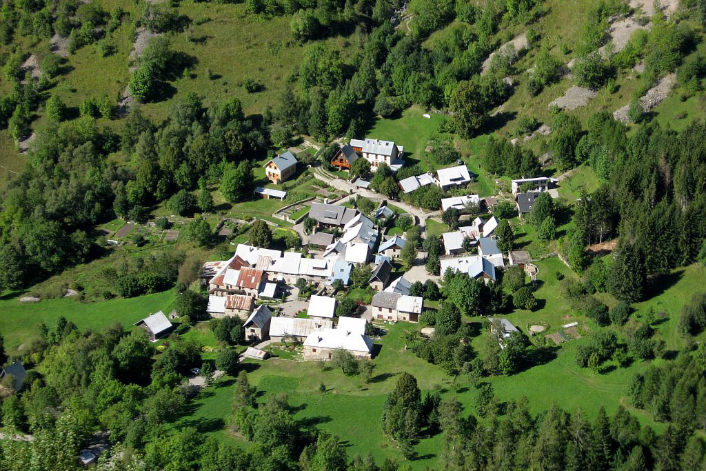 Le hameau de Valsenestre © PNE / Samy Jendoubi