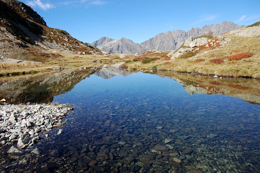 Lac de Pétarel © Dominique Vincent - Parc national des Ecrins Lac de Pétarel © Dominique Vincent - Parc national des Ecrins