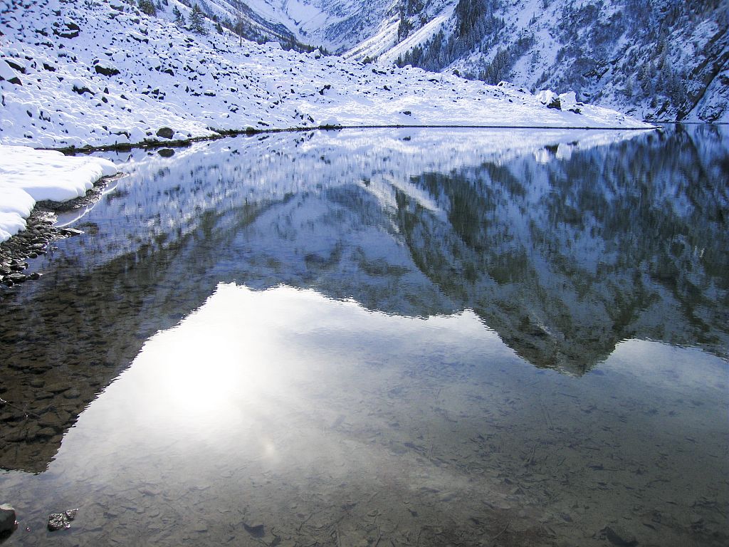 Le lac du Lauvitel © Cyril Coursier - Parc national des Ecrins Le lac du Lauvitel © Cyril Coursier - Parc national des Ecrins