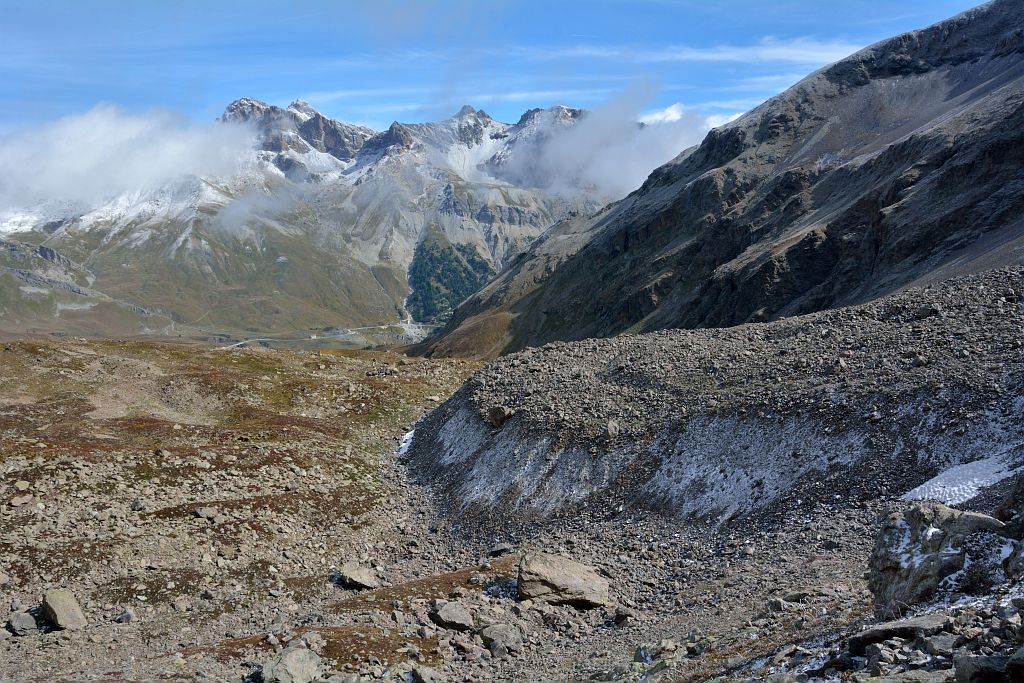 Le Grand Galibier depuis le glacier de Laurichard en premier plan © Mireille Coulon - Parc national des Ecrins