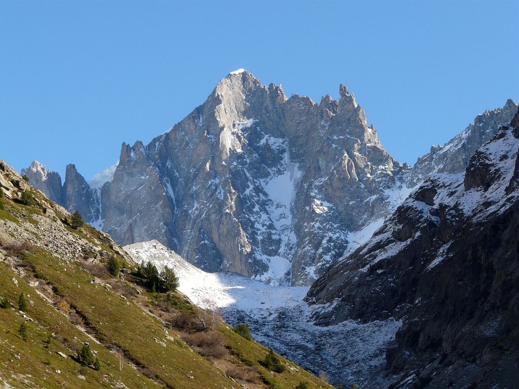 Les Ecrins depuis le vallon de Bonnepierre © Jean-Pierre Nicollet, Parc national des Ecrins.