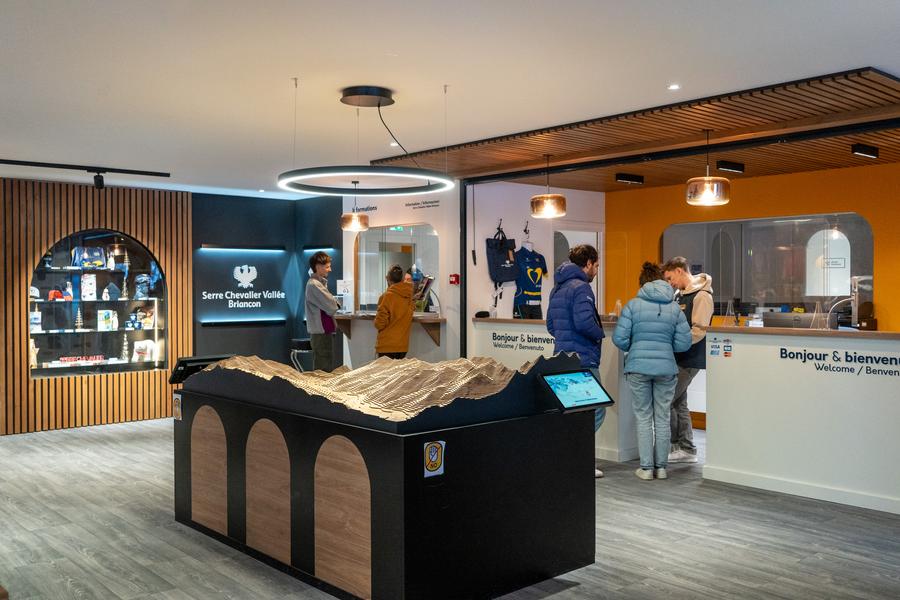 Bureau d'information Touristique de Villeneuve - La Salle les Alpes_La Salle-les-Alpes