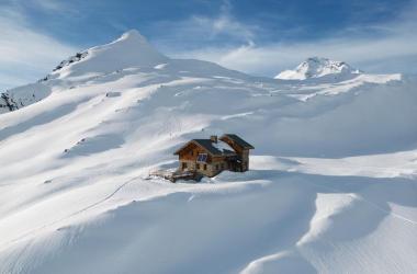 Le refuge du Goléon en hiver