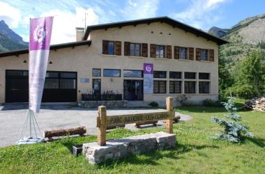 Centre d'accueil du Parc national des Écrins - Le Casset_Le Monêtier-les-Bains Centre d'accueil du Parc national des Écrins - Le Casset_Le Monêtier-les-Bains