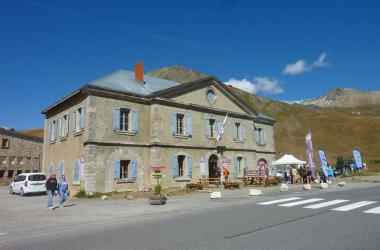 Centre d'accueil du Lautaret_Le Monêtier-les-Bains Centre d'accueil du Lautaret_Le Monêtier-les-Bains