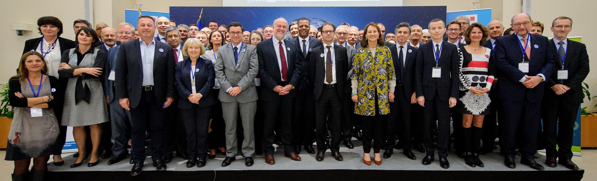 Les établissements publics rattachés au ministère de l’Écologie, rassemblés autour de la COP21 - oct 2015-  photo MEDDE