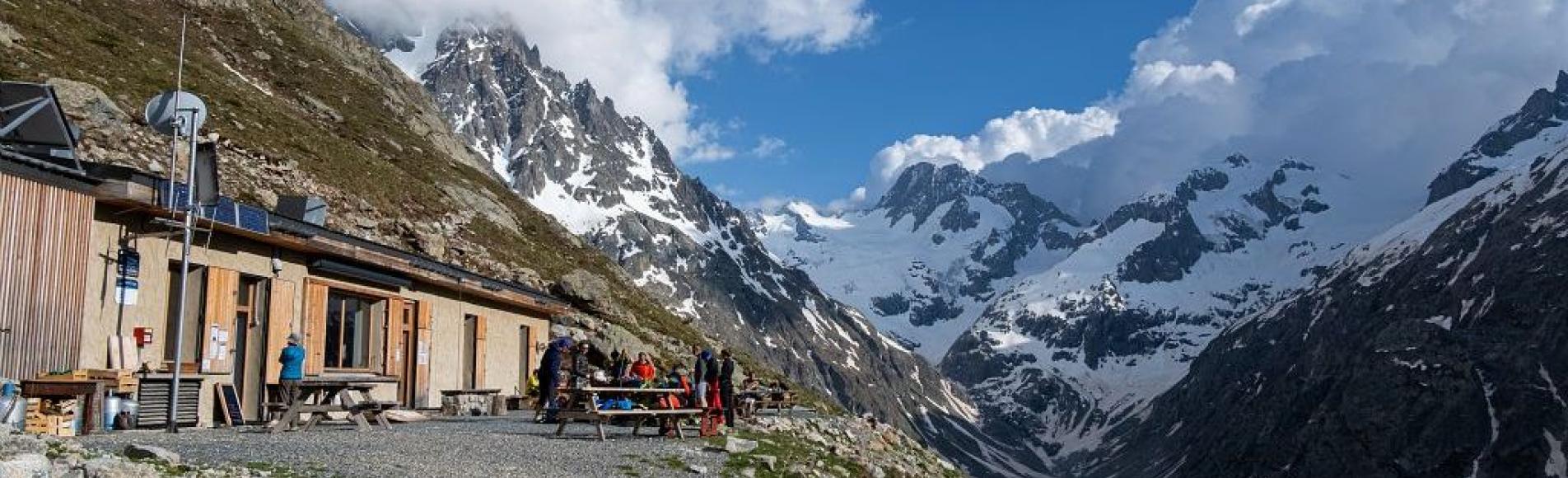 Le refuge de Temple Écrins © Thierry Maillet - PNE Un bâtiment en montagne