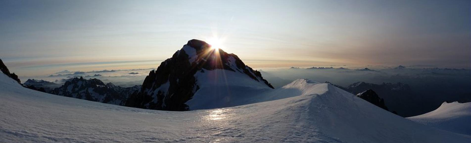 Soleil sur le Pelvoux © Emmanuelle Dova -  Parc national des Ecrins