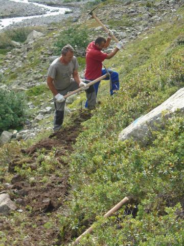 Travaux sentiers Selettes- La Lavey - © S-D'houwt - Parc national des Ecrins