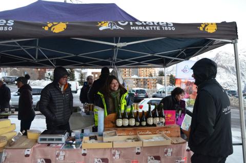 Animation Esprit parc national avec les producteurs champsaurins - 5 fev 2019 à Orcières-Merlette - © M.Digier - Parc national des Écrins