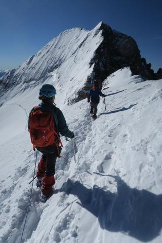 Initiation à l'alpinisme au Dôme des Ecrins - © L. & M. Imberdis - PNE