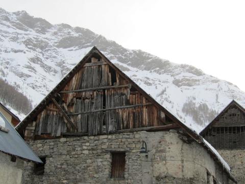 Bardage de mélèze - hameau de Prapic © M. Francou - PNE