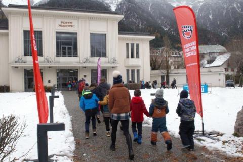 Rencontres montagnes et sciences au Bourg d'Oisans © P.H. Peyret - PNE