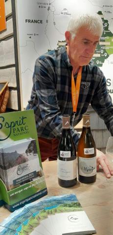 Esprit parc national sur le stand des Hautes-Alpes © Domaine du Mont-Guillaume