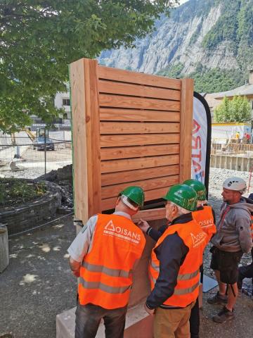 Pose de la 1ère pierre de la Maison de l'Oisans et du parc national des Écrins © S. Poirot