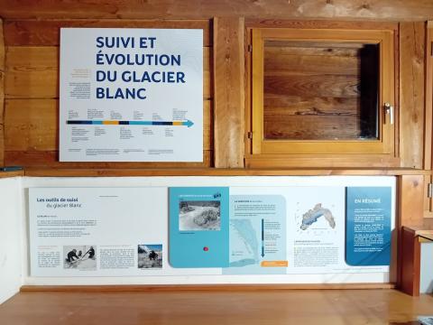 La nouvelle exposition du point d'info du pré de Mme. Carle