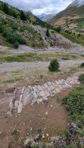 Chantier sur le sentier du col de Laurichard © Rémi Vannard - PNE