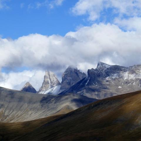 Les aiguilles d'Arves depuis le plateau du Rif Tort © Isabelle Miard - PNE
