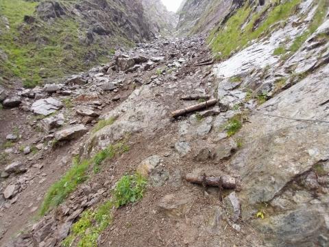 La combe de l'Embernard au-dessus du lac du Lauvitel © Jérôme Armand
