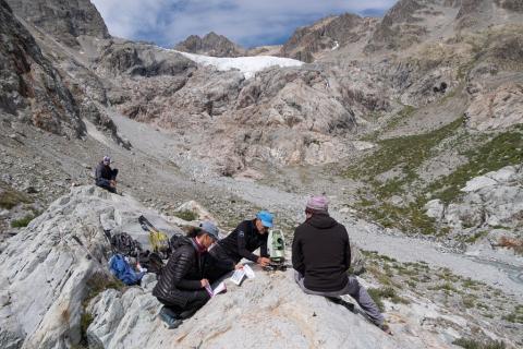 Mesure du front du glacier Blanc © Mireille Coulon - PNE