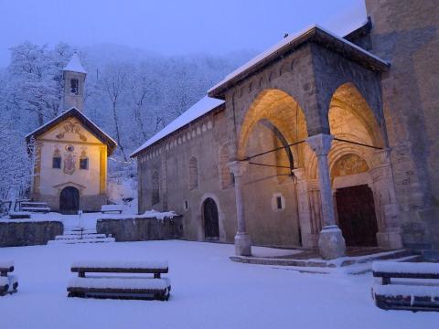 Chute de neige à Vallouise au petit matin ©Thierry Maillet - Parc national des Ecrins
