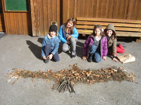 land art à l'école de Puy-Saint-Vincent avec le Parc national des Ecrins