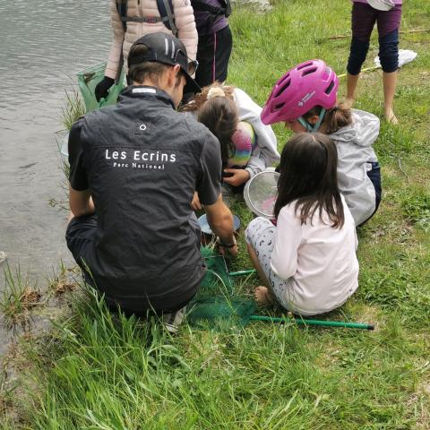 Animation sur l'eau avec l'école d'Orcières