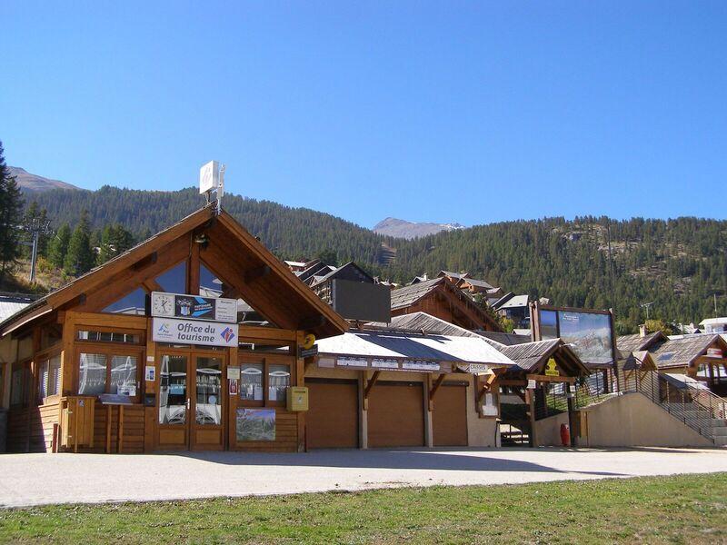 Bureau d'Information Touristique de Puy Saint Vincent Parc national des Ecrins Bureau d'Information Touristique de Puy Saint Vincent Parc national des Ecrins