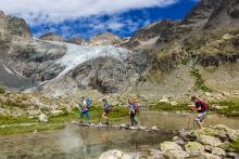 au pied du glacier blanc © B-Bodin - Parc national des Écrins