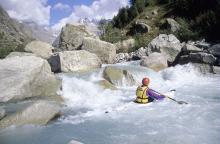 Kayak en Vénéon © Denis Fiat, Parc national des Ecrins