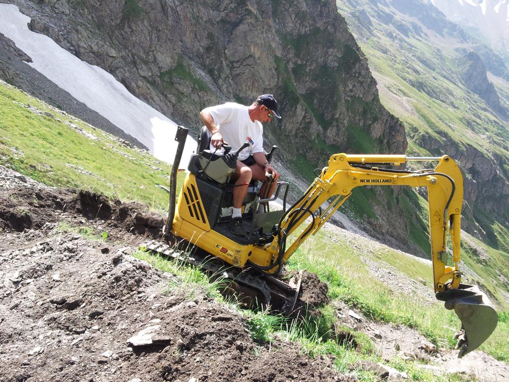 juillet 2015 - travaux sentier col de la Muzelle - Valbonnais