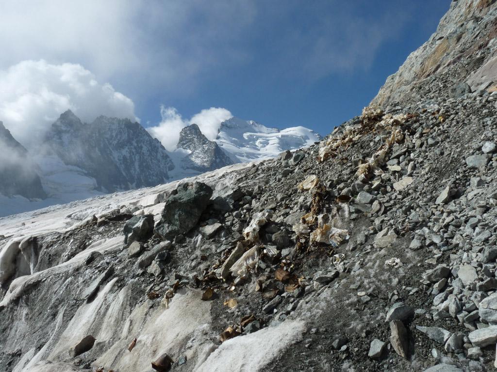 Nettoyage glacier Blanc - sept 2015 - © E.Dova - Parc national des Ecrins