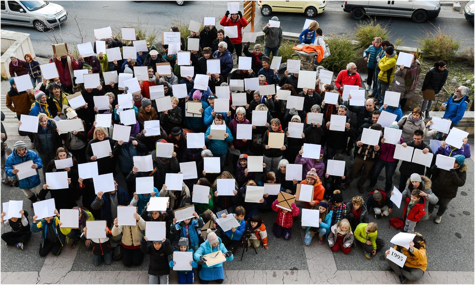 journée climat 2015 à Pelvoux - symbolisation glacier Blanc et cop 21