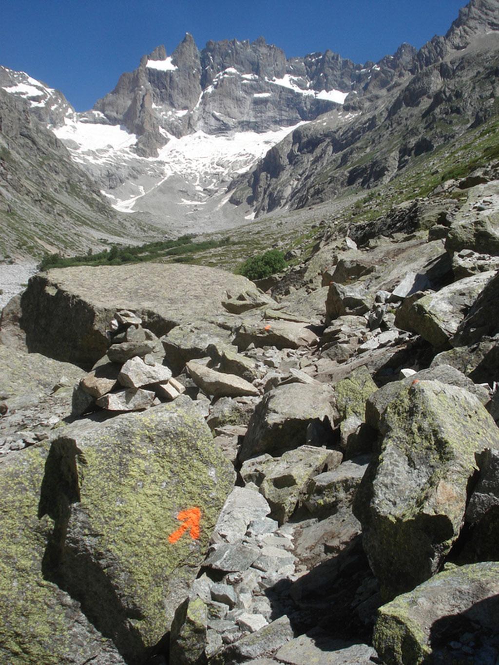 Travaux aux étançons - itinéraire Chatelleret - juillet 2016 © S-D'Houwt - Parc national des Écrins