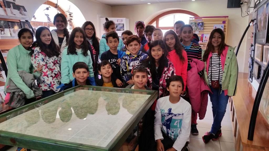 collégiens d'un lycée français en Colombie, accueillis à la Maison du parc de Briançon - mars 2017