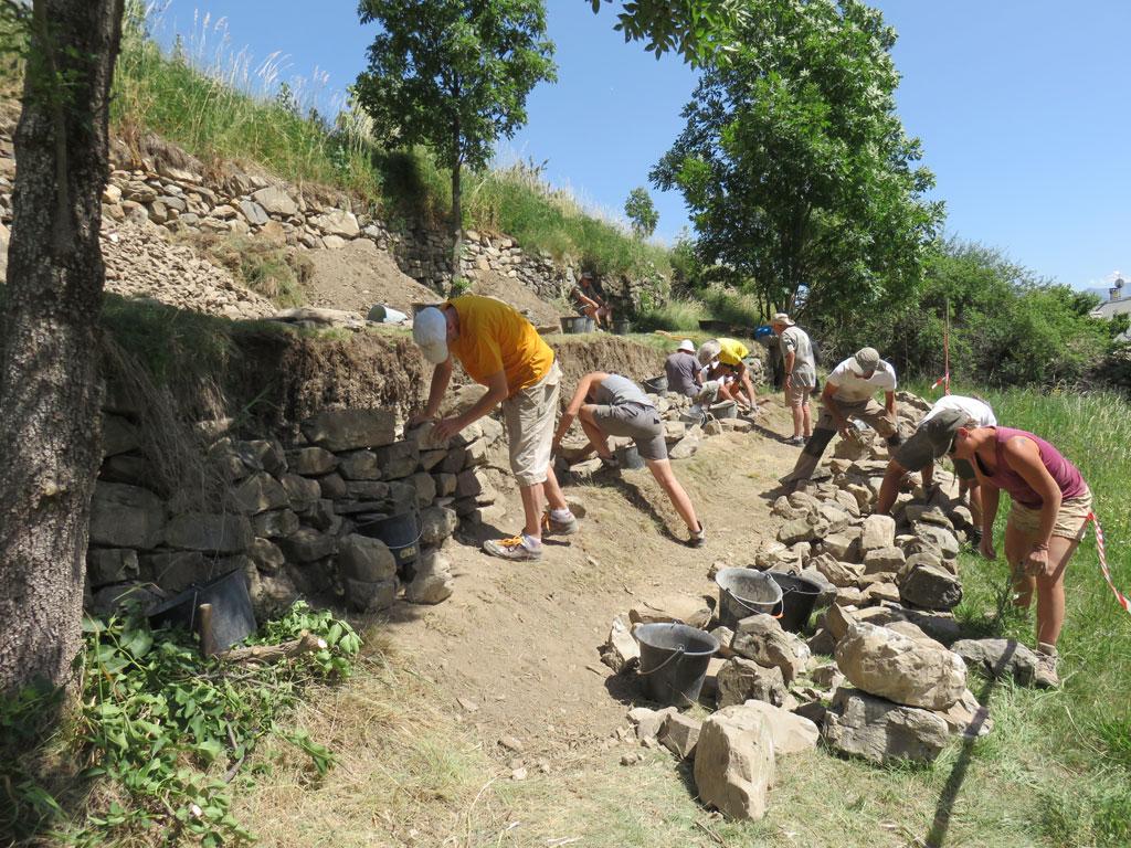 Chantier murs terrasses Réallon 2017 © Parc national des Ecrins