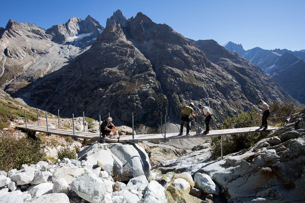 Passerelle Plaret_Gény - démontage oct 2018 - © P.Saulay - Parc national des Ecrins