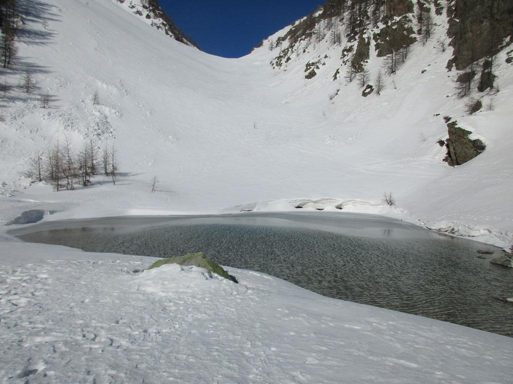 Lac de la douche en eau à la mi-février 2020 © Jean-Pierre Bergeon - Parc national des Écrins